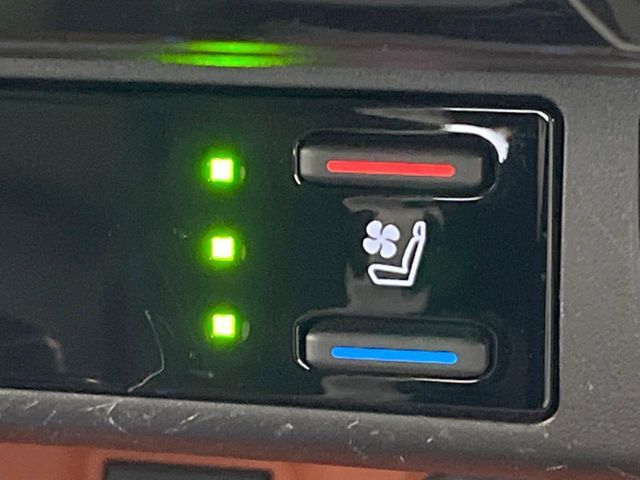 TOYOTA RAV4 4WD 2023