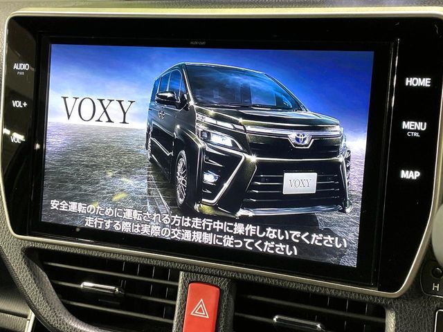 TOYOTA VOXY HYBRID 2020