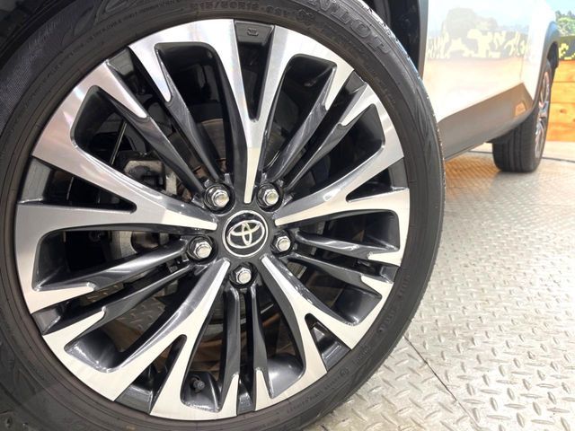 TOYOTA YARIS CROSS 2023