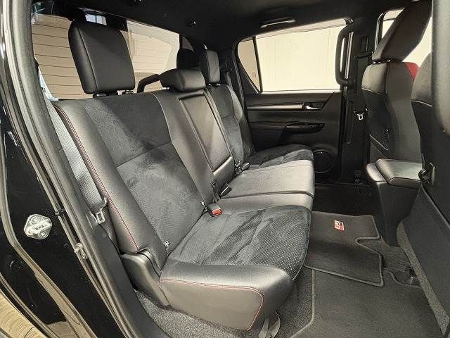 TOYOTA HILUX 4WD 2023