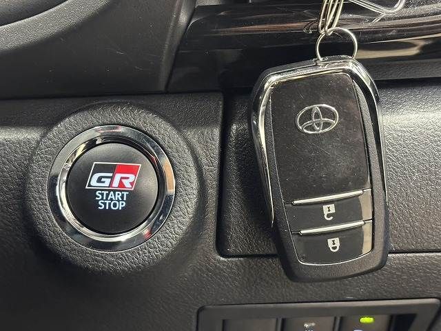 TOYOTA HILUX 4WD 2023