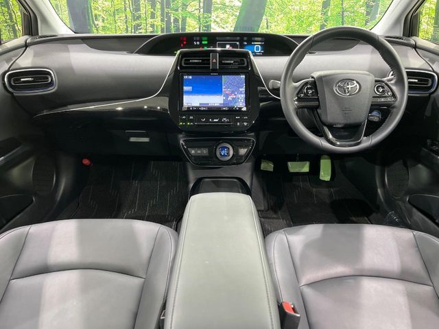 TOYOTA PRIUS 4WD 2019