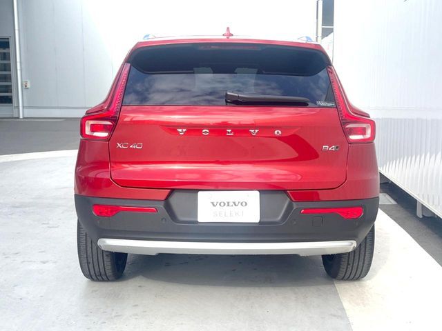 VOLVO VOLVO XC40 2023