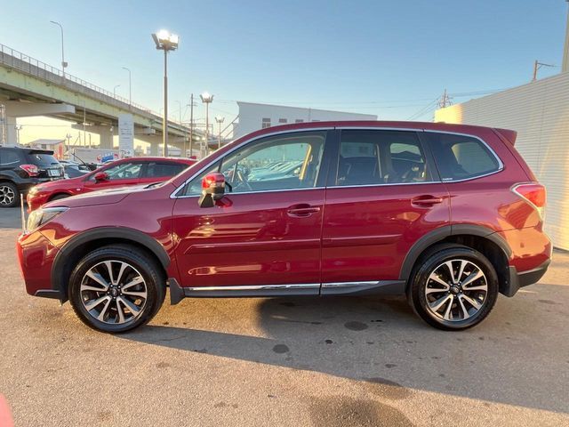 SUBARU FORESTER 2017