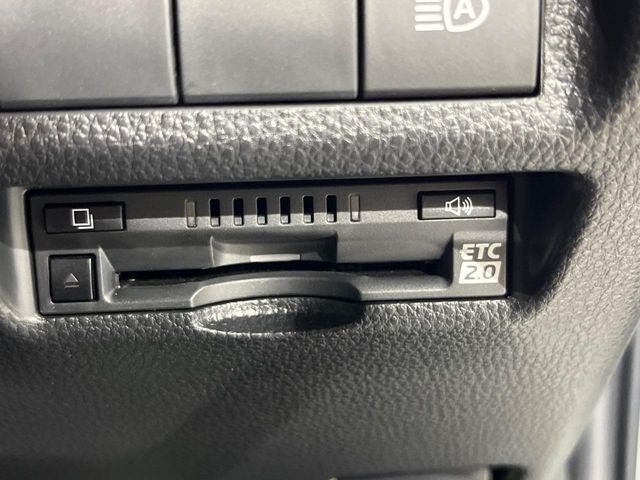 TOYOTA RAV4 4WD 2021