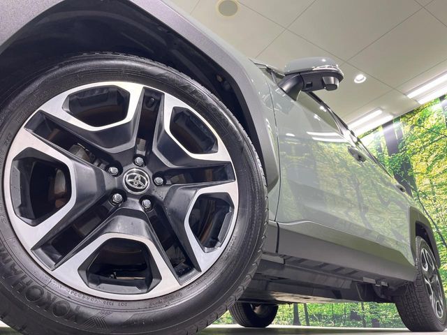 TOYOTA RAV4 4WD 2021