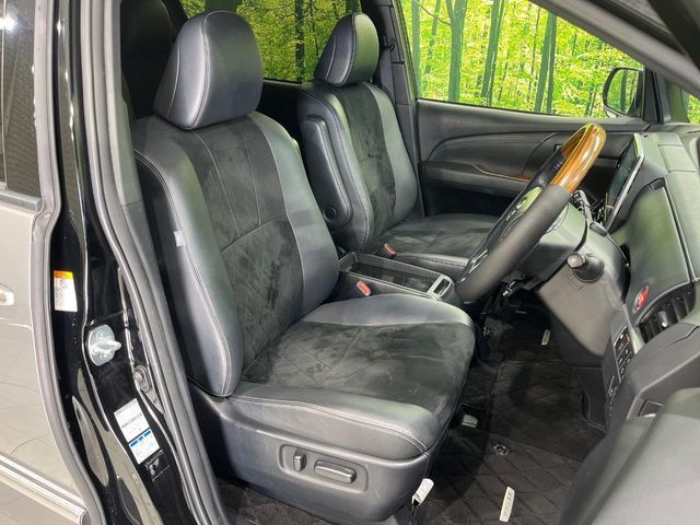 TOYOTA ESTIMA  4WD 2017