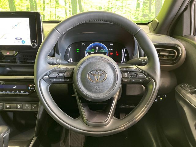 TOYOTA YARIS CROSS 2025