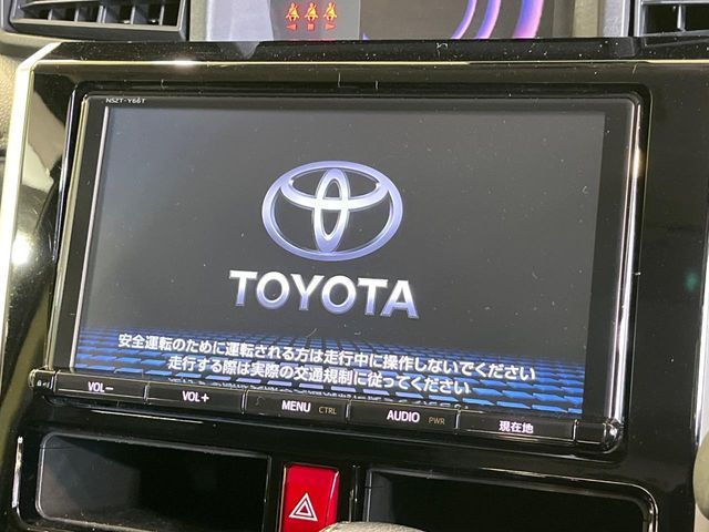 TOYOTA ROOMY 2017