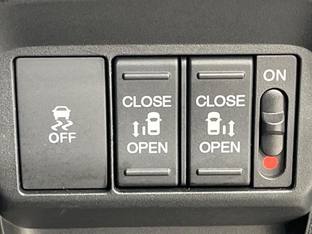 HONDA FREED e:HEV 2025