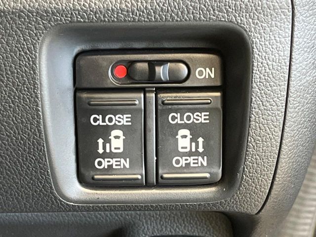 HONDA N BOX CUSTOM 2017