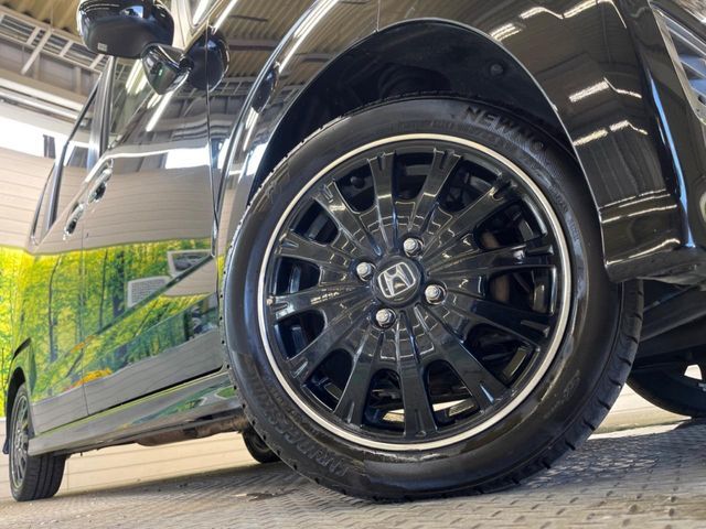 HONDA N BOX CUSTOM 2017