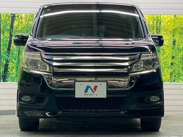 HONDA STEPWAGON SPADA 2014