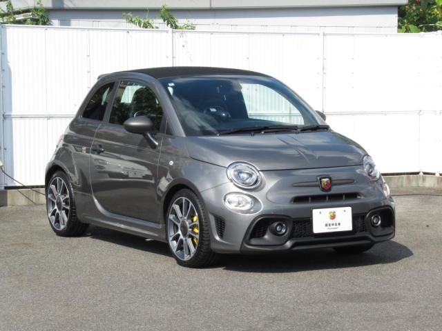 FIAT ABARTH 695C 2024