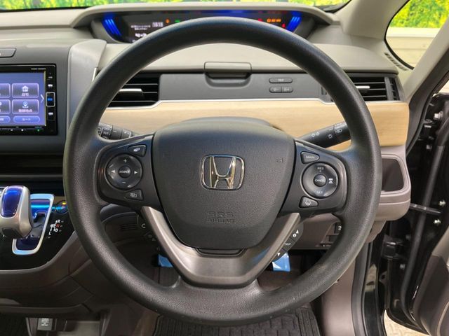 HONDA FREED HYBRID 2018
