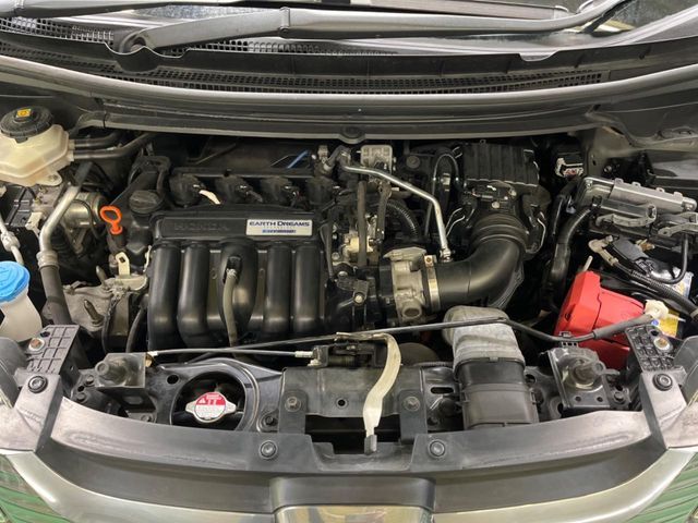 HONDA FREED HYBRID 2018