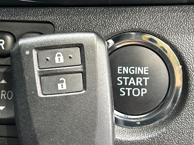 TOYOTA HIACE van 2WD 2024