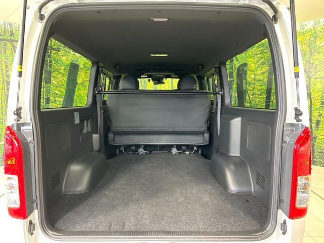 TOYOTA HIACE van 2WD 2024