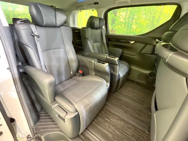 TOYOTA VELLFIRE 2018