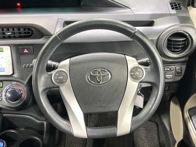 TOYOTA AQUA 2013