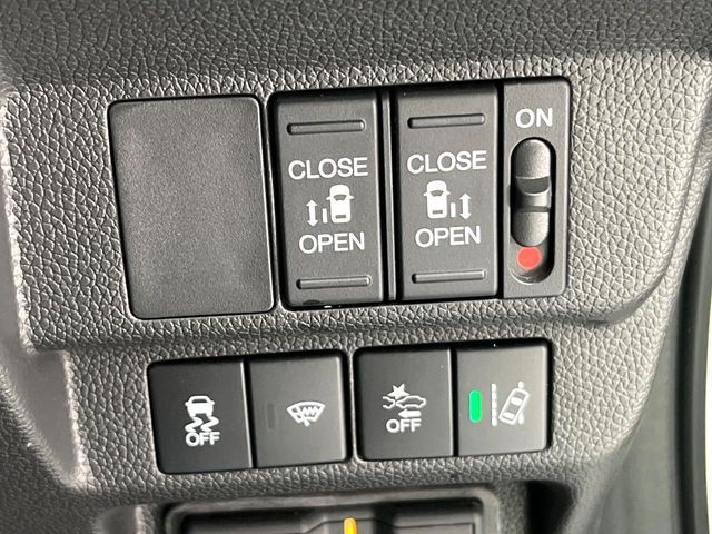 HONDA FREED HYBRID 2023