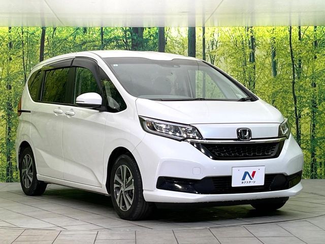 HONDA FREED HYBRID 2023