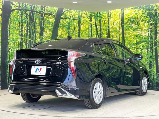 TOYOTA PRIUS 2017