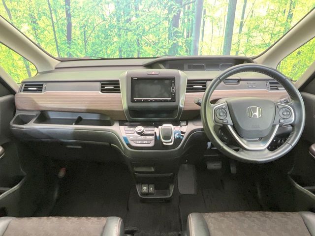 HONDA FREED plus HYBRID 2020