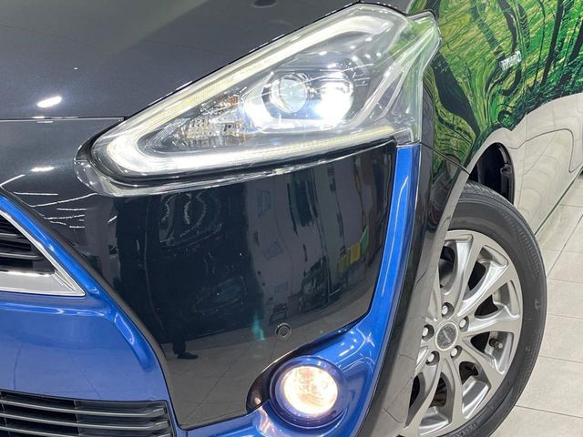 TOYOTA SIENTA HYBRID 2015