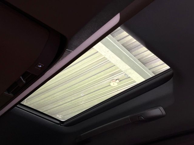 TOYOTA VELLFIRE  HYBRID 2025