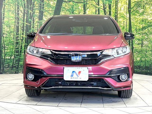 HONDA FIT HYBRID 2017