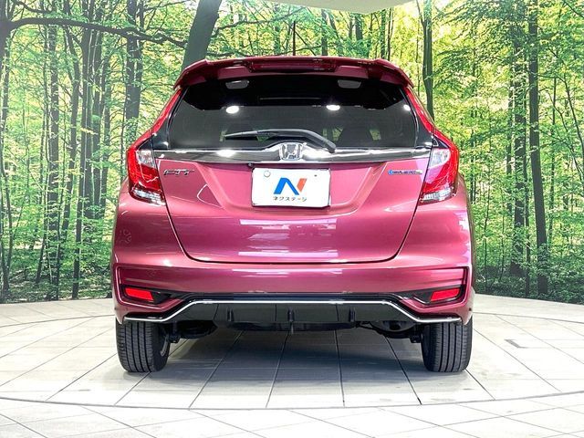 HONDA FIT HYBRID 2017