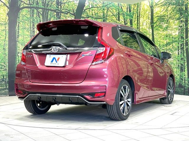 HONDA FIT HYBRID 2017