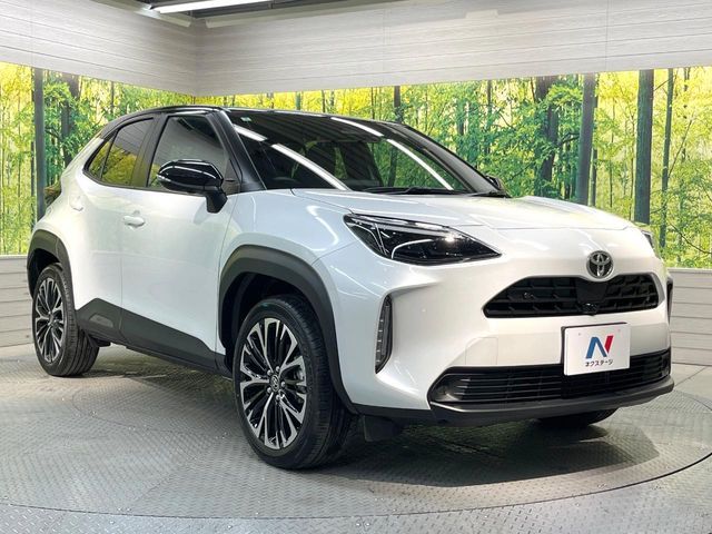 TOYOTA YARIS CROSS 2025