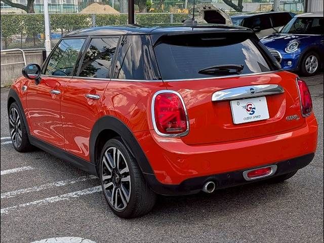 BMW MINI COOPER D 5DOOR 2019