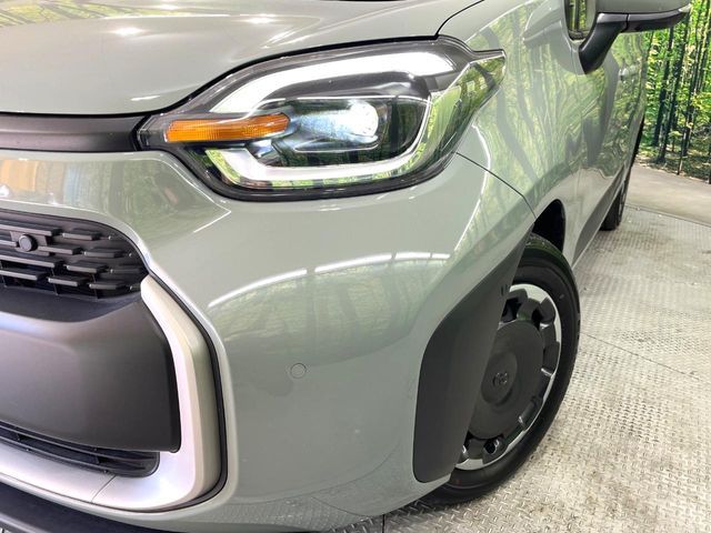 TOYOTA SIENTA HYBRID 2024