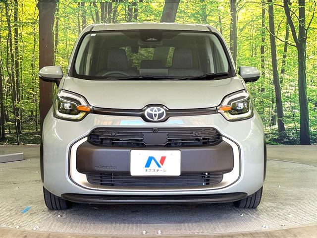 TOYOTA SIENTA HYBRID 2024