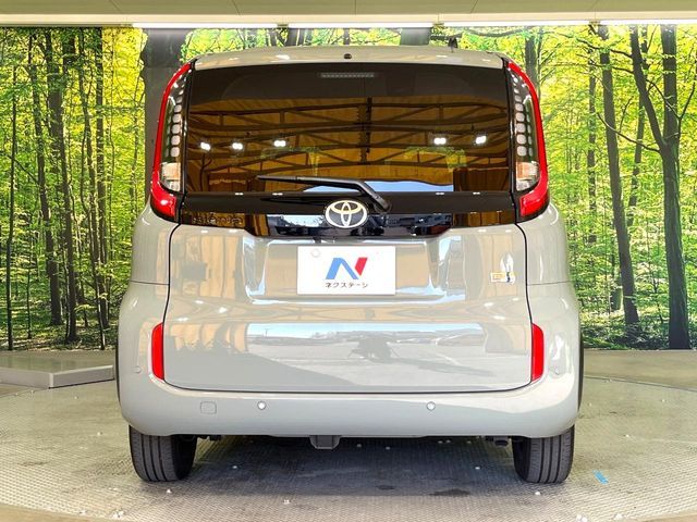 TOYOTA SIENTA HYBRID 2024