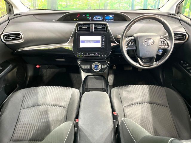 TOYOTA PRIUS PHV 2019