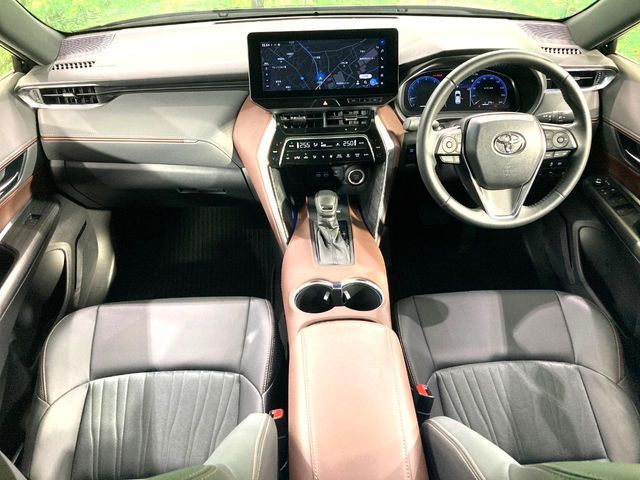 TOYOTA HARRIER 2WD 2024