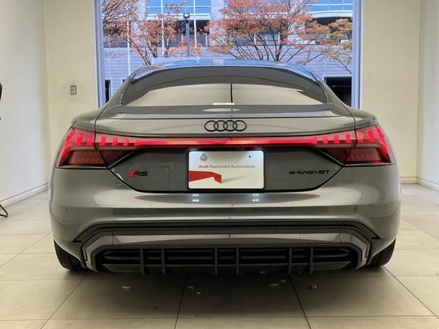AUDI AUDI RS e-tron GT 2023