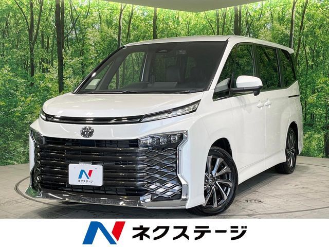 TOYOTA VOXY 2025