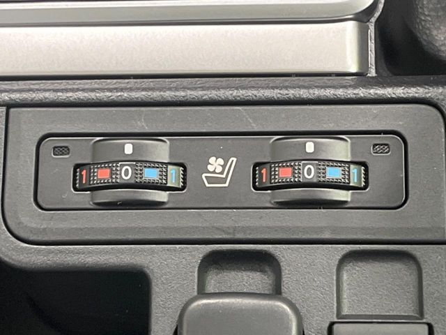 TOYOTA LANDCRUISER PRADO 2023