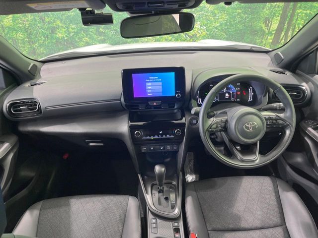 TOYOTA YARIS CROSS 2025