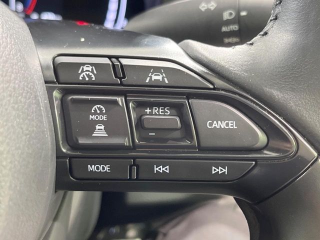 TOYOTA YARIS CROSS 2025