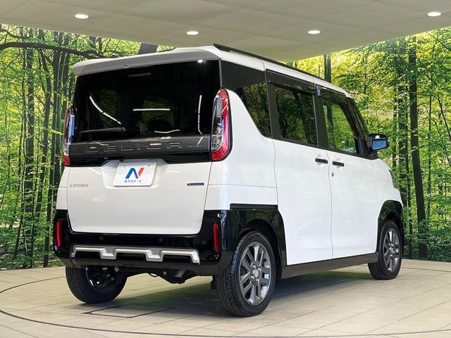 MITSUBISHI DELICA MINI 2024
