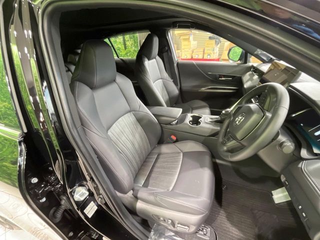 TOYOTA HARRIER 2WD 2025