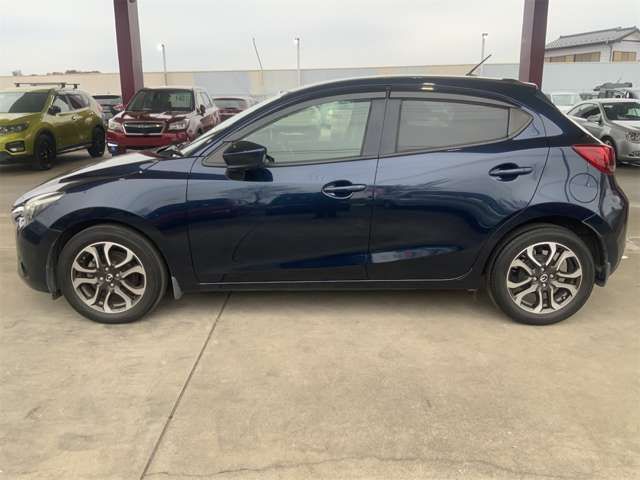 MAZDA DEMIO 2015