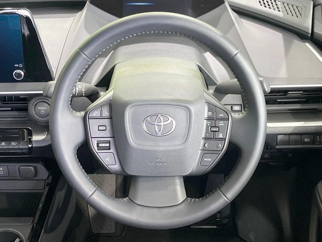 TOYOTA PRIUS 2025