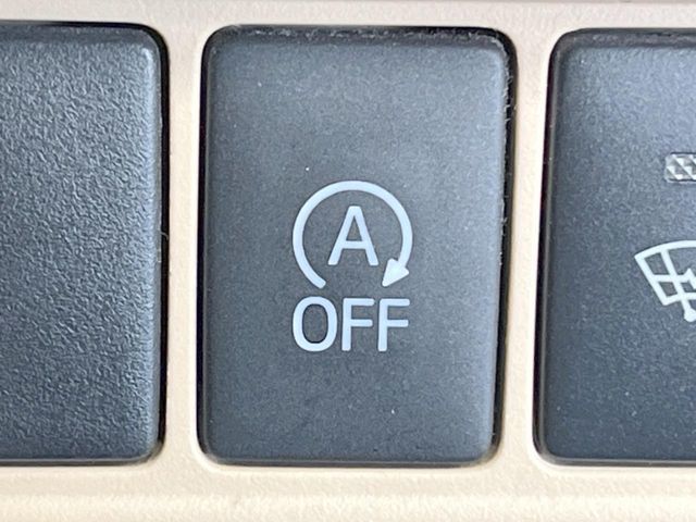 TOYOTA NOAH 4WD 2014